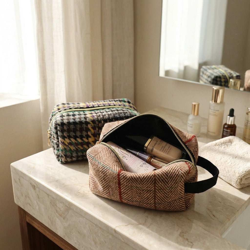Trousse de Toilette Tweed Carreaux — BelleTrousse