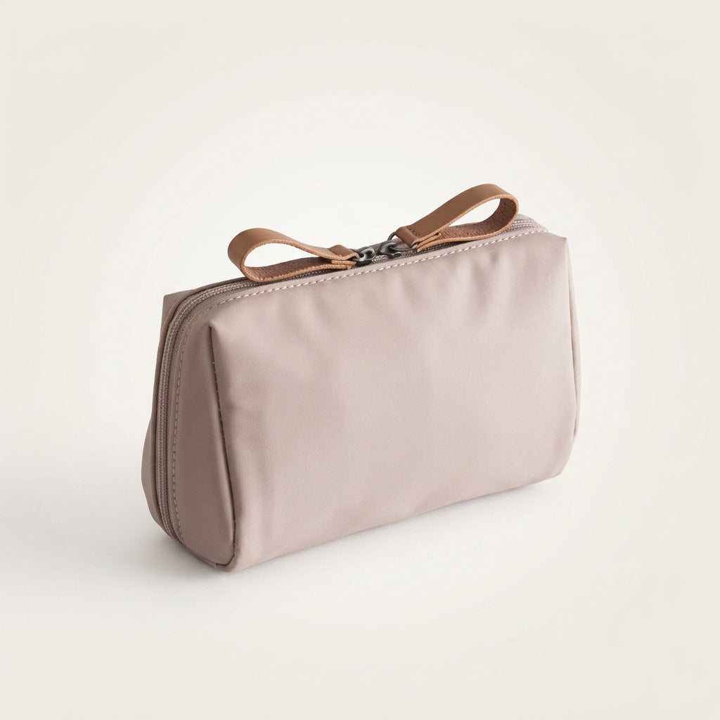 Trousse de Toilette Nylon Vert Sauge — BelleTrousse