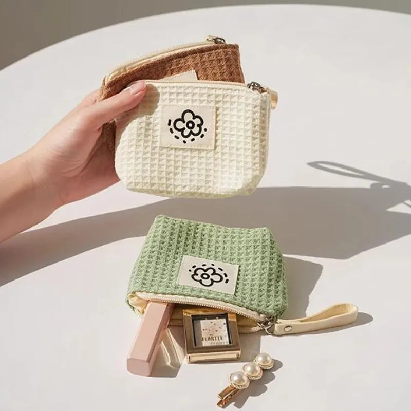 Trousse de Maquillage Gaufré Fleur — BelleTrousse