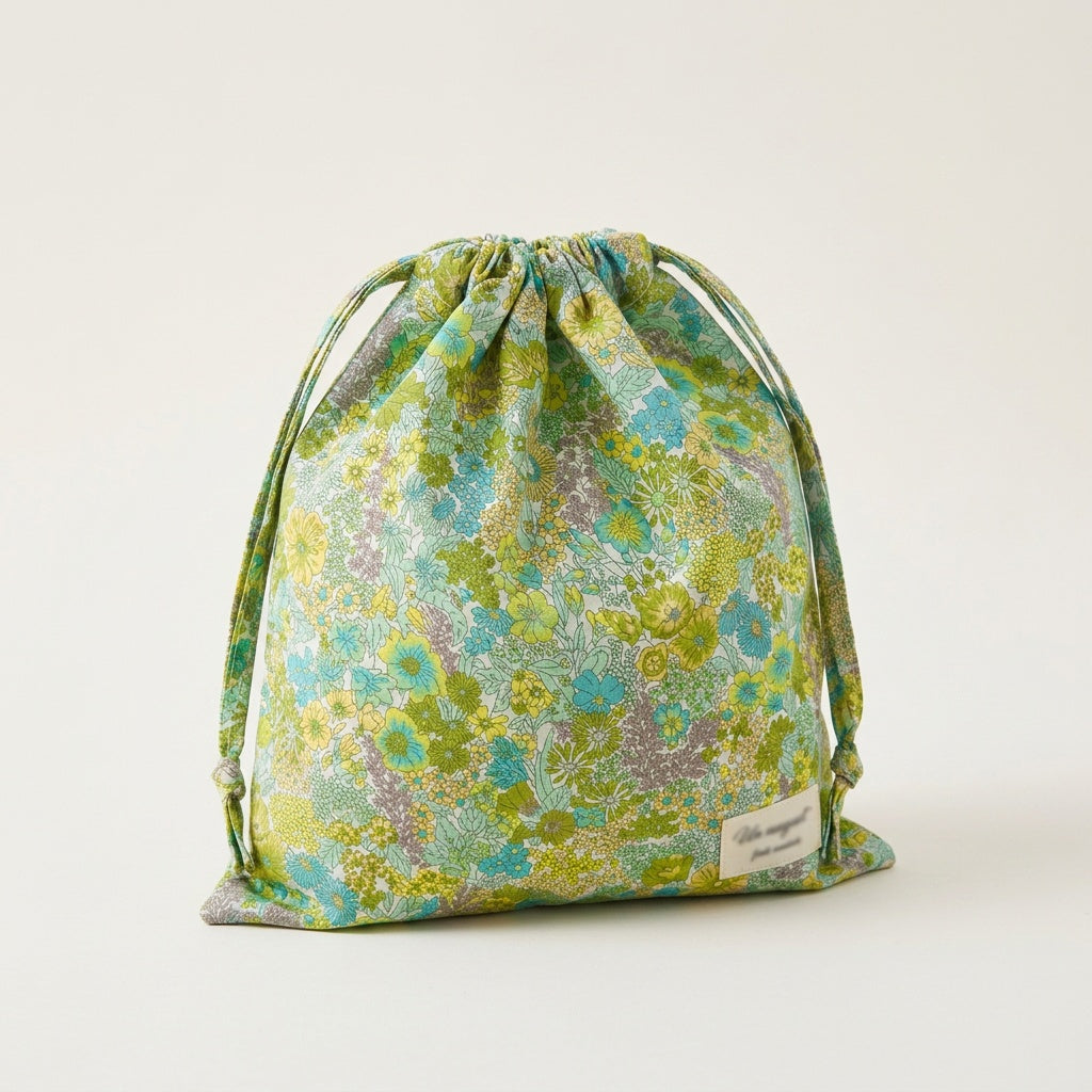 Pochette Tissu Fleuri Cordon — BelleTrousse